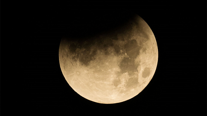 В ночь на 17 июля уральцев ждёт частное лунное затмение