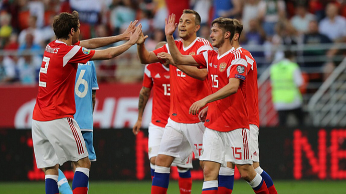 Сборная России забила девять безответных голов в матче против Сан-Марино