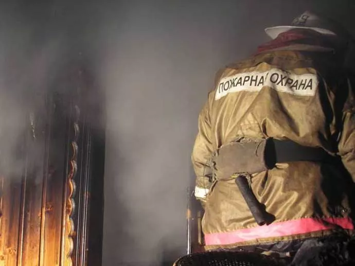 «Болит только совесть»: на Химмаше утром горел частный дом