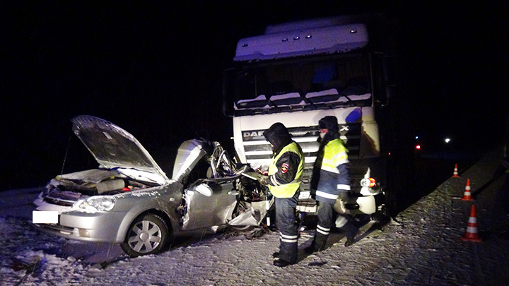 На Серовском тракте водитель «Шевроле» погиб в ДТП с грузовиком