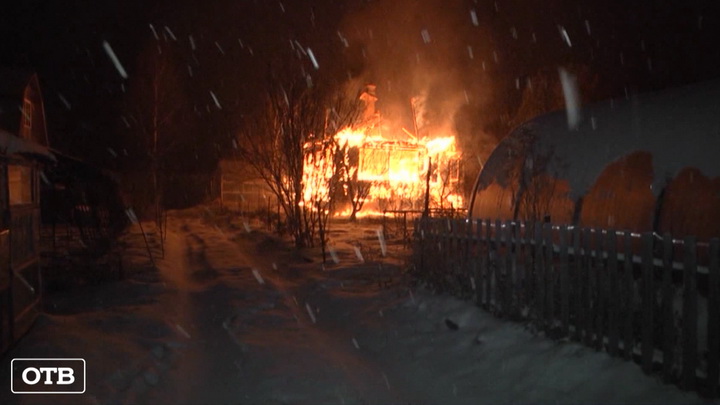 В Свердловской области сократилось количество «новогодних» пожаров