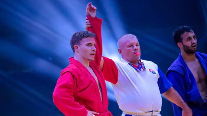Свердловские самбисты взяли 12 медалей чемпионата и первенства мира
