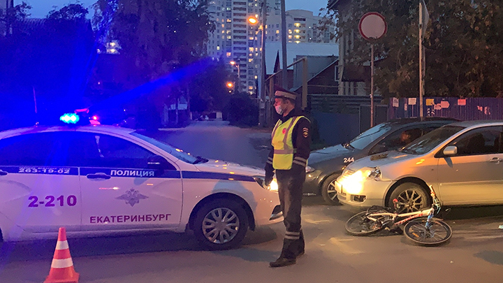 В Екатеринбурге 9-летний велосипедист серьёзно пострадал в ДТП