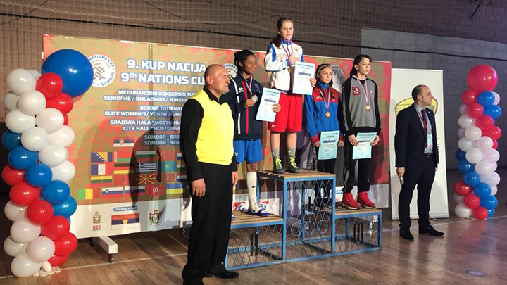 Уральская школьница взяла золото международного турнира по боксу