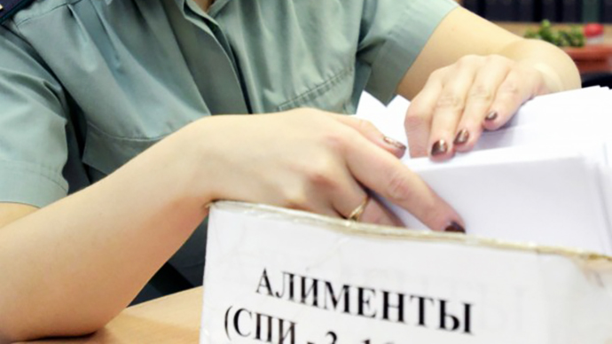Свердловчане задолжали своим детям 4 млрд рублей алиментов
