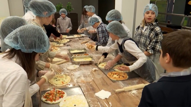 Комбинат питания в Екатеринбурге запустил проект «Школьный ресторан»