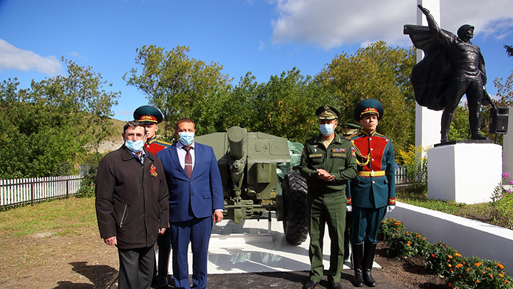 В селе Нижнеиргинском открыли мемориал павшим воинам