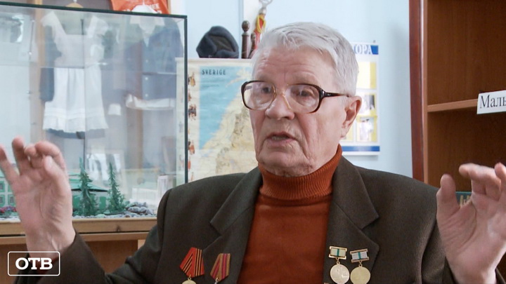 Жителям блокадного Ленинграда вручили медали в честь 75-летия Победы
