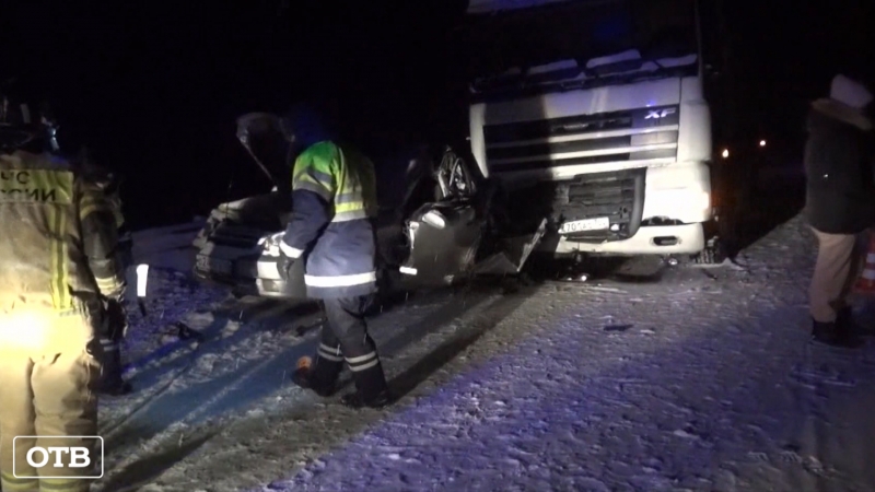 На трассе под Кушвой произошло смертельное ДТП с грузовиком