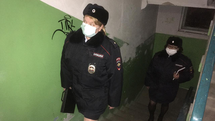 Полиция Екатеринбурга провела рейд по неблагополучным семьям с детьми
