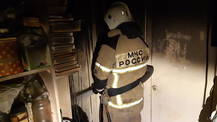 В Екатеринбурге пенсионер погиб при пожаре на Серафимы Дерябиной