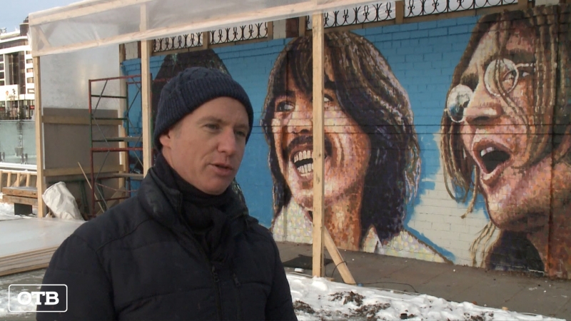 Уличный художник Джимми Си обновил памятник The Beatles в Екатеринбурге