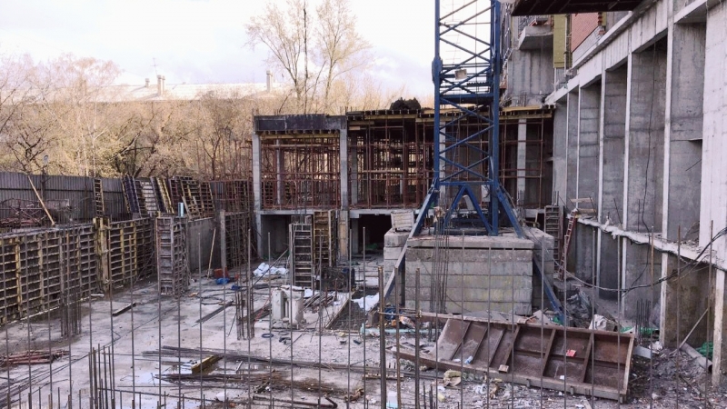 В Екатеринбурге рабочий погиб на стройплощадке, сорвавшись с 16 жтажа 