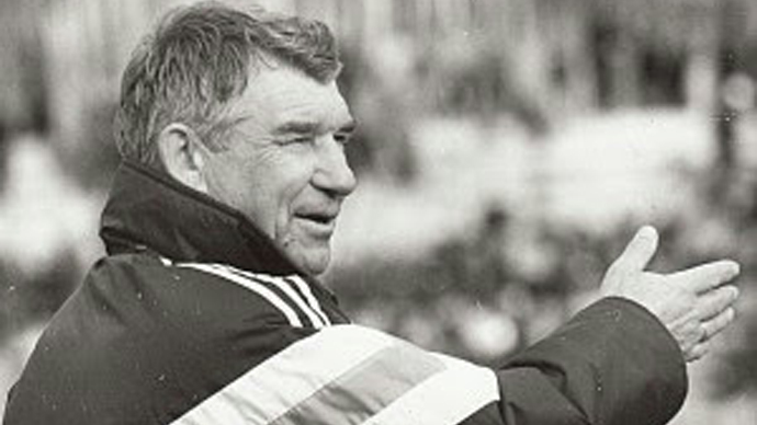 Скончался футбольный тренер Валерий Знарок