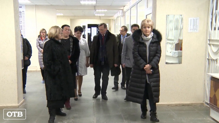 На модернизацию центральной больницы Богдановича потратят 400 млн рублей