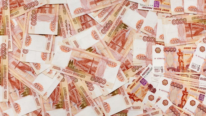У екатеринбурженки украли с банковской карты 400 тысяч рублей
