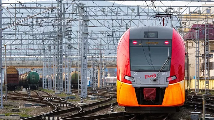 С 24 февраля проезд в пригородных поездах Екатеринбурга будет стоить 35 рублей 