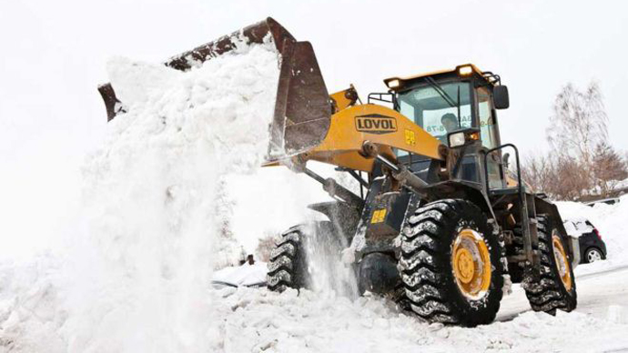 Возле ЦПКиО будут эвакуировать машины, мешающие уборке снега