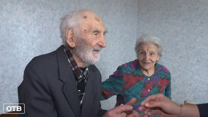 В Новой Ляле 96-летний ветеран труда переехал в 3-комнатную квартиру