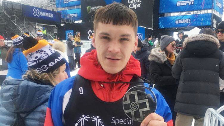 Уральский сноубордист-спецолимпиец взял серебро турнира в США