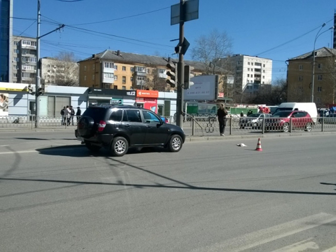 В Екатеринбурге пожилая женщина пострадала в ДТП на Уралмаше