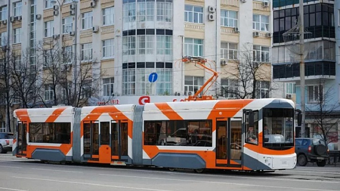 Неполадки с подстанцией: в Екатеринбурге встал электротранспорт