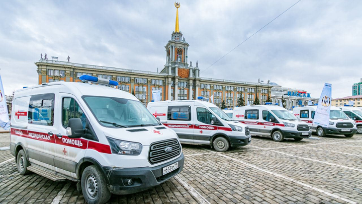 Екатеринбург получил ещё 25 машин скорой помощи от благотворителей
