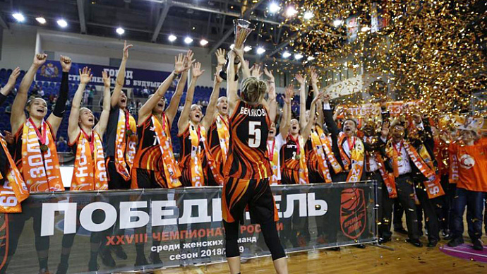Баскетболистки УГМК стали 13-кратными чемпионками России