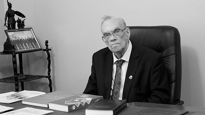 Умер бывший ректор Уральского госуниверситета Владимир Третьяков