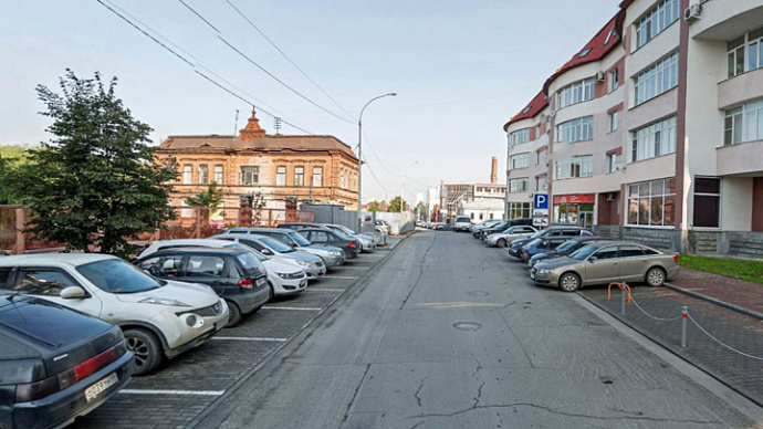 Улицу Горького в Екатеринбурге перекроют на неделю из-за монтажных работ