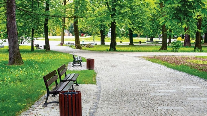 В Екатеринбурге благоустроят парк у Дворца молодёжи