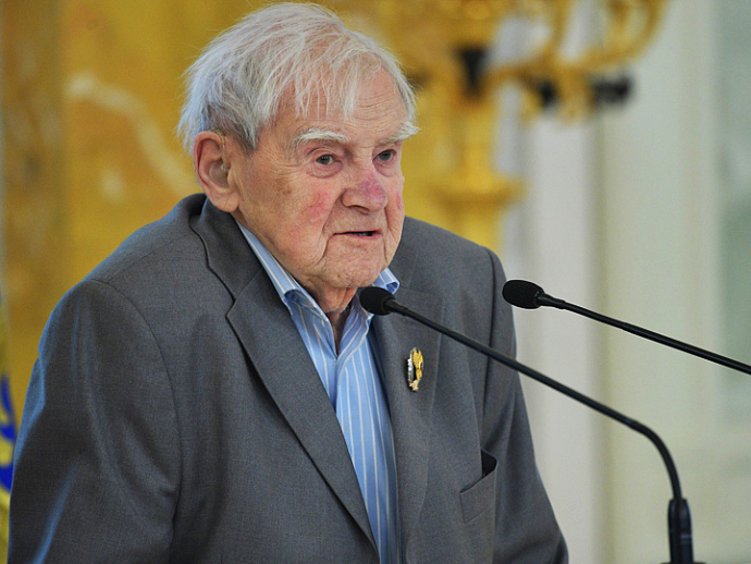 Знаменитый писатель Даниил Гранин скончался в возрасте 98 лет