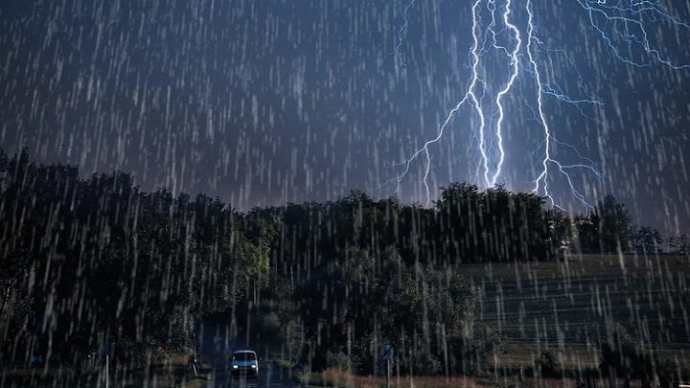 МЧС предупреждает свердловчан о сильных дождях и порывистом метре 23-25 июля