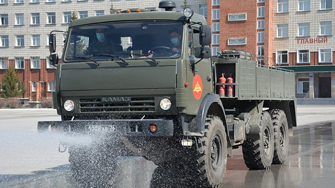 Военные продезинфицируют более сотни интернатов в Свердловской области