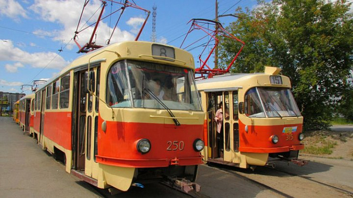 Трамвайная остановка «Фрунзе» в Екатеринбурге  перенесена за перекресток