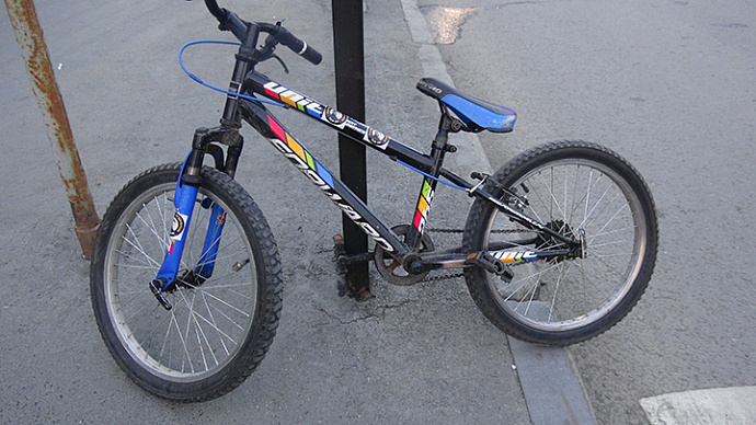 В Екатеринбурге восьмилетний велосипедист сломал ногу в ДТП
