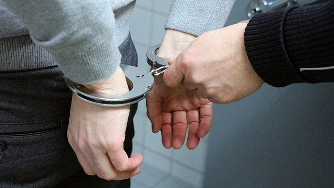 В Екатеринбурге из-за долгов арестован отец троих детей