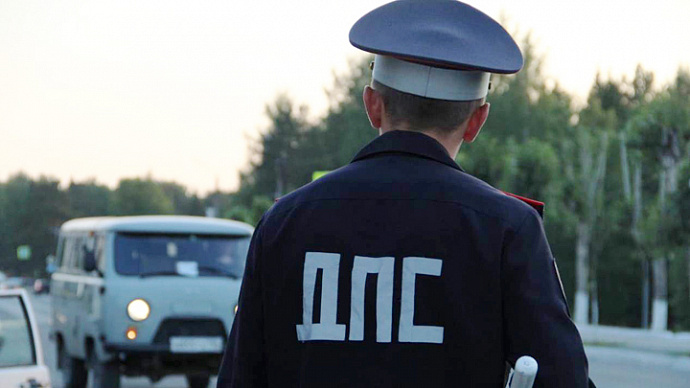 На Среднем Урале 53 водителя попались на взятках автоинспекторам