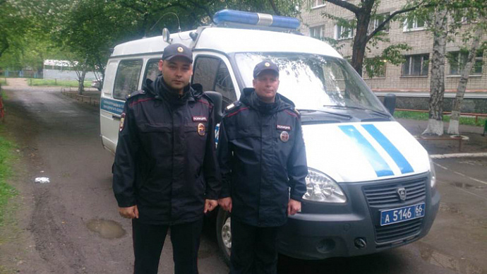 В Екатеринбурге полицейский патруль спас женщину с эпилепсией