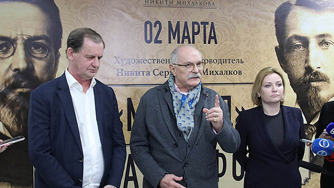 Министр Ольга Любимова посетила спецпоказ «Метаморфоз» в Екатеринбурге