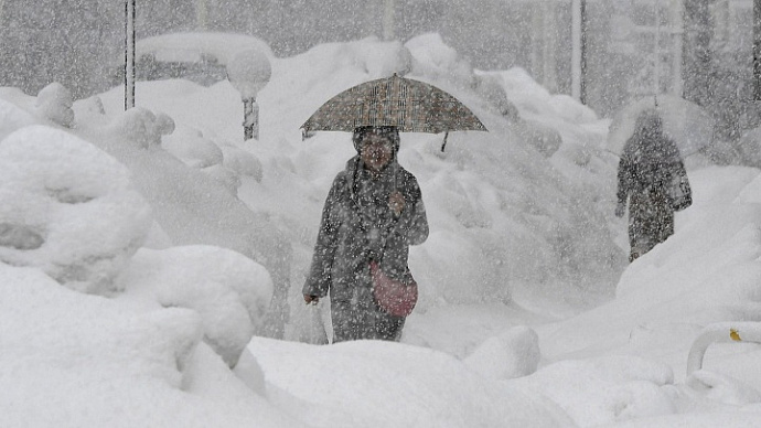 Трёхдневные снегопады обрушились на Екатеринбург: коммунальщики максимально готовы