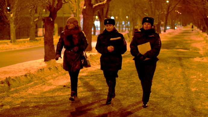 Полиция Екатеринбурга проверяет детей с помощью «Комендантского патруля»