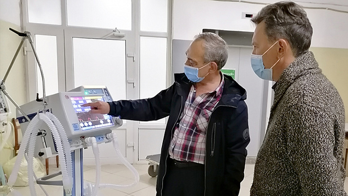 Свердловские больницы получили ещё 80 аппаратов ИВЛ