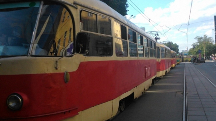 В Екатеринбурге на выходные закроют движение трамваев на ЖБИ