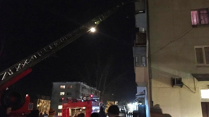 В Екатеринбурге жильцов дома на Белинского эвакуировали из-за пожара