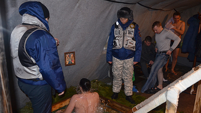 13 крещенских купелей закрыты на Среднем Урале из-за опасности провала