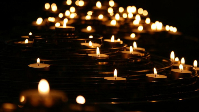 На Среднем Урале отменят праздничные мероприятия в день траура по погибшим в Кемерове