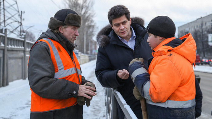 Уборка снега в Екатеринбурге: новые технологии и дополнительные 100 млн рублей