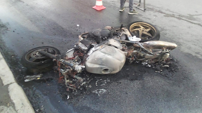 В Екатеринбурге мотоциклист погиб в ночном ДТП с «Мерседесом»