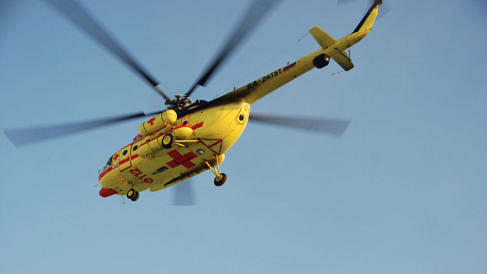 Новый тяжёлый вертолёт перевёз трёх больных детей из Краснотурьинска